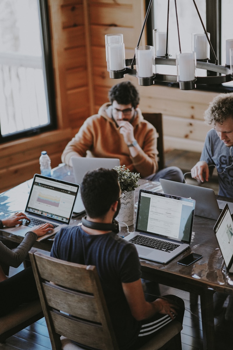 Guide pratique pour créer son entreprise en Suisse : démarches et astuces